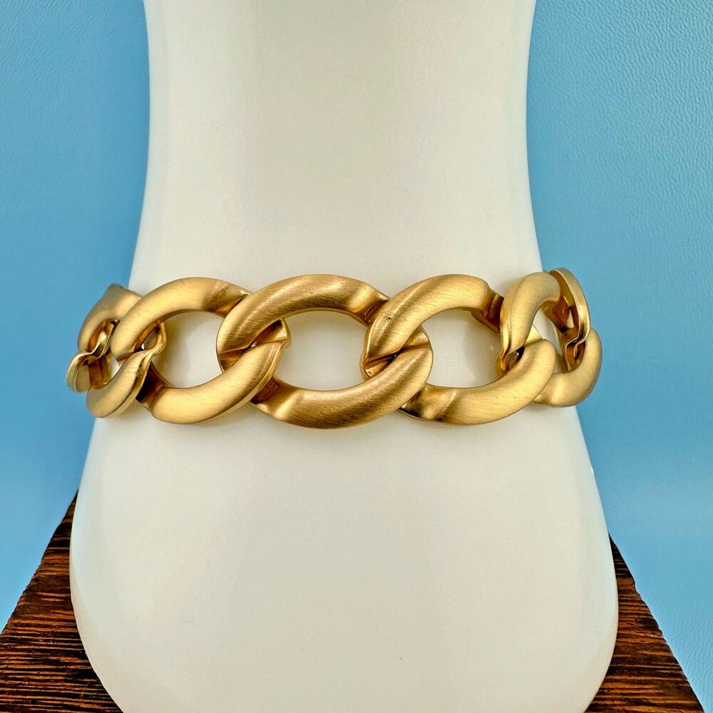 Vintage Monet Chain Bracelet Satin Gold Tone Curb Link Chunky 80s 90s Signed 7"